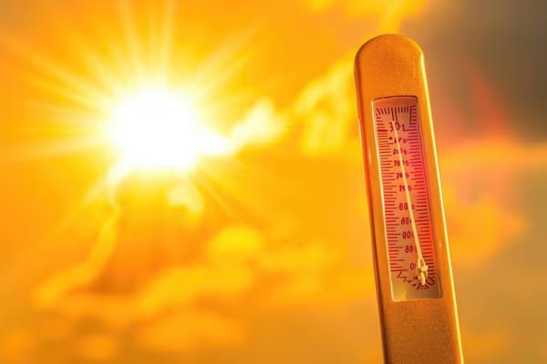 Cuaca Panas Di Solo Karena Gerak Semu Matahari Tepat Di Atas Pulau Jawa