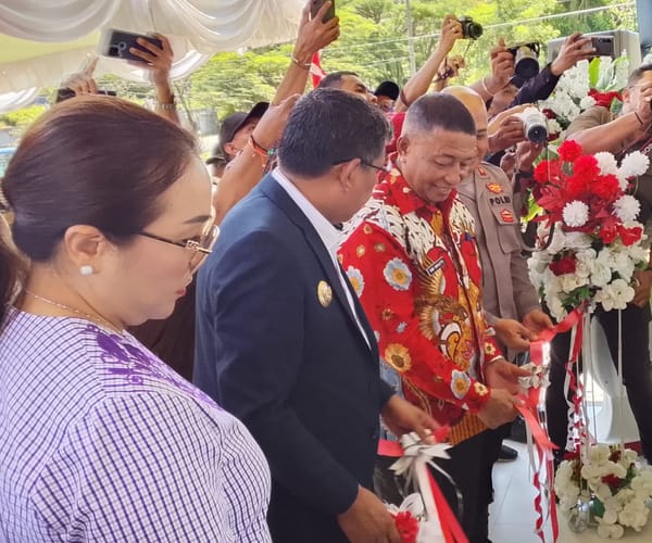 Wali Kota Ambon Resmikan Gedung Pusdalops BPBD, Dorong Kesiapsiagaan Hadapi Bencana