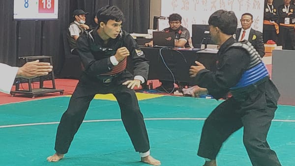 Hari Pertama Pencak Silat PON Beladiri II 2025: Tiga Pesilat Sumbar Melenggang ke Babak Penyisihan Kedua