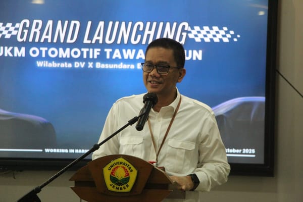 Sambut Kontes Mobil Nasional, Rektor UNEJ dan Bupati Jember Launching Mobil Hemat Energi, Wilabrata DV dan Basundara E-Kart