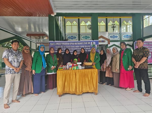 Es Krim Buah Naga Inovasi Produk Makanan Kaya Nutrisi dan Anti Oksidan Untuk Mendukung Tumbuh Kembang Anak