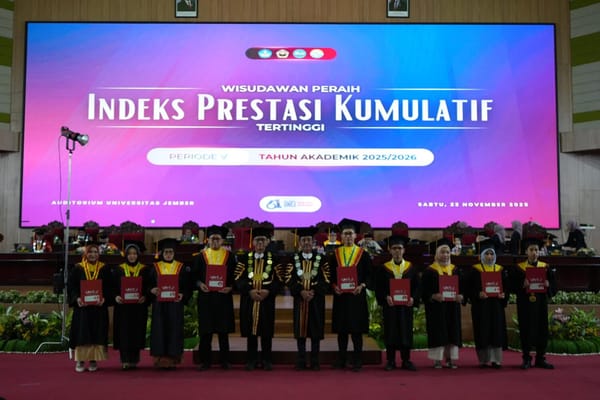 Wisuda V Universitas Jember Catat Sejumlah Lulusan Dengan IPK 4,00