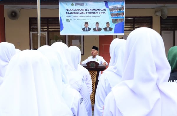 Kakanwil Kemenag membuka Kegiatan TKA Bagi Siswa Madrasah dan Ponpes di Malut.