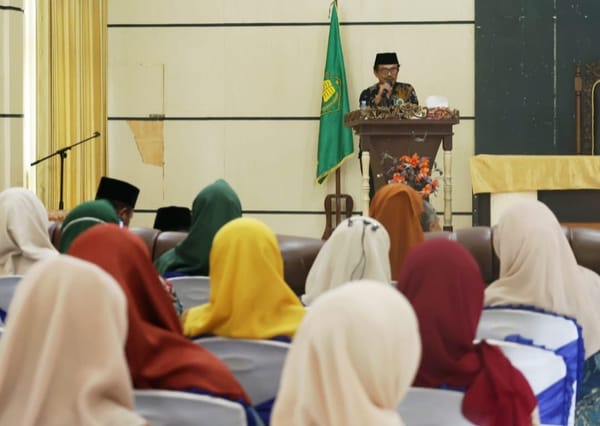 Mengabdi di Malut Lima Tahun, Pembimas Hindu Dilepas dengan Bangga dan Penuh Haru