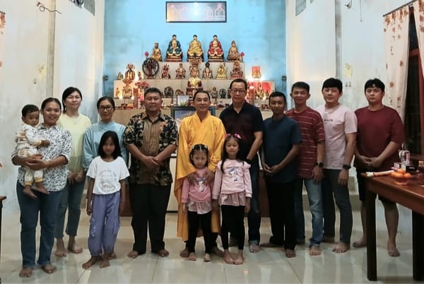 Umat Buddha Kota Ternate Peringati Avalokitesvara Bodhisatva