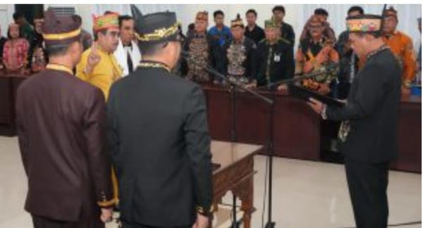 Damang Jekan Raya Dilantik, Pemerintah Tegaskan Peran Strategis Lembaga Adat Dayak