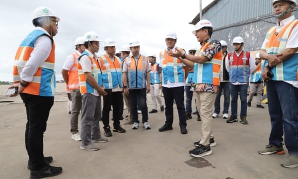 Dirut Pelindo Kunjungi Pelabuhan Banjarmasin, Dorong Capaian Kinerja 2025