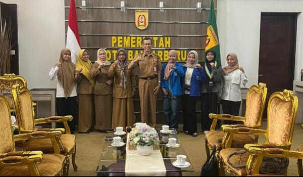 Soroti Peringkat Kedua Kasus HIV, KOPRI PMII Banjarbaru Audiensi dengan Asisten I