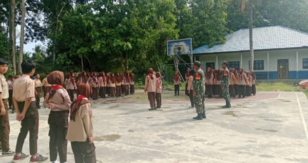 Koramil 1002-04/Las Perkuat Pembinaan Generasi Muda Melalui Pramuka