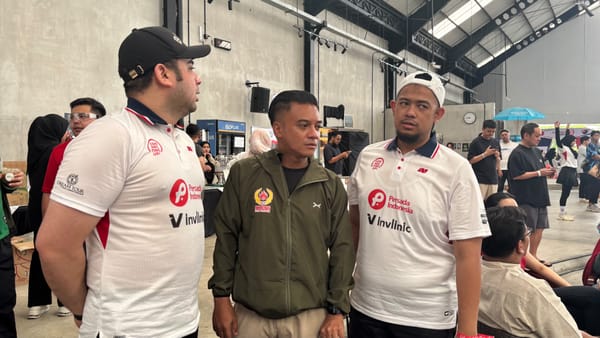 Turnamen Padel Muslim Pertama di Surabaya Pecahkan Rekor: 96 Peserta, Salat Berjamaah di Tengah Lapangan, hingga Doa untuk Sumut