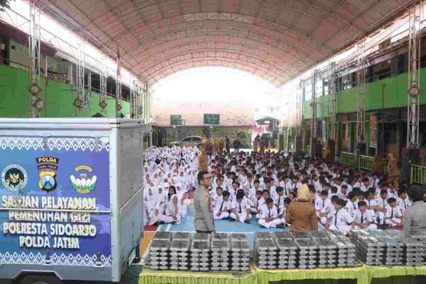 Polresta Sidoarjo Pantau Langsung Distribusi MBG.