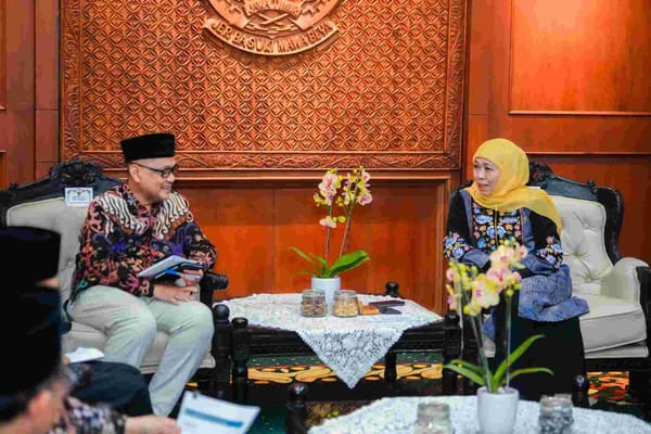 Bertemu Di Grahadi, Gubernur Khofifah Bersama Menteri Haji Dan Umroh RI Bahas Penambahan Kuota Jama’ah Haji Asal Jatim