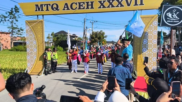 Pawai Taaruf MTQ XXXVII Aceh di Pidie Jaya Berlangsung Meriah
