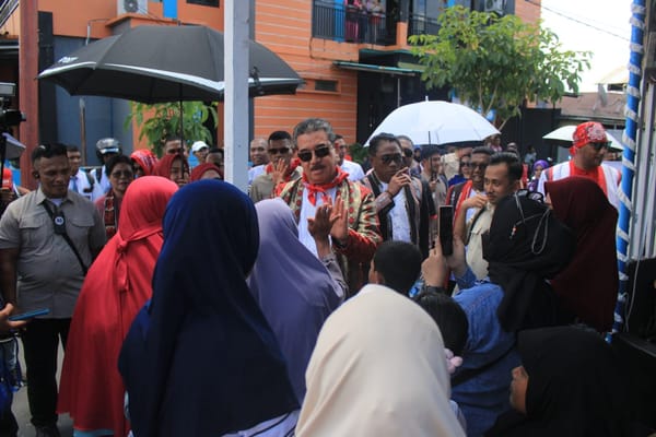 Gubernur Maluku Tinjau Pameran  30 UMKM,  Ajak Pelaku Usaha Terus Berkreativitas