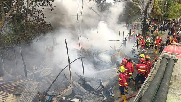 Damkar Padang Berjibaku Padamkan Api, Dua Korban Meninggal Dunia
