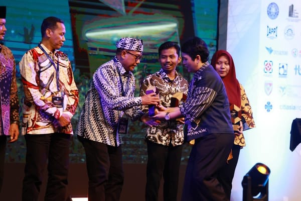 Banyuwangi Raih Best Smart Branding di Ajang Indonesia Smart Nation Award 2025