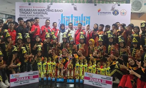 MTsN 1 Pesisir Selatan Borong Prestasi di Batavia Marching Band Competition 2025
