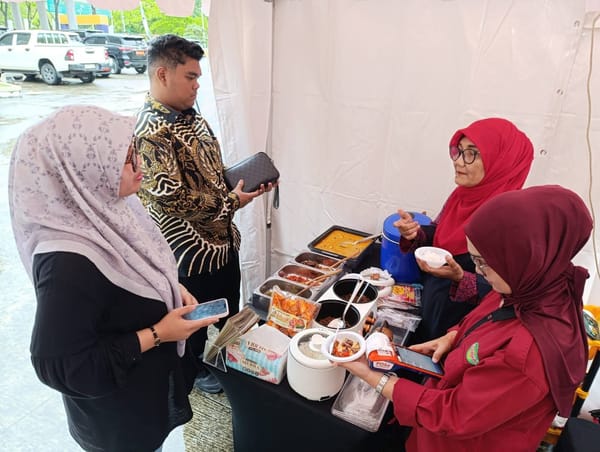 Nyicip Rendang Bu Ning di Arena ASEAN Youth Creative Meeting (AYCM) 2025