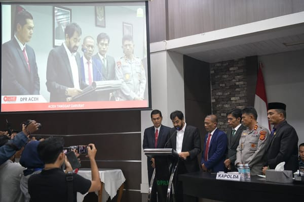 Gubernur Mualem Tetapkan Aceh Darurat Bencana