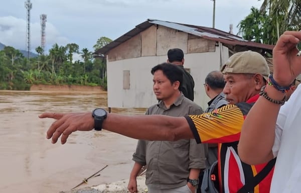 KONI Sumbar Kunjungi Dua Atlet Terdampak Cuaca Ekstrem, Serahkan Bantuan Spontan