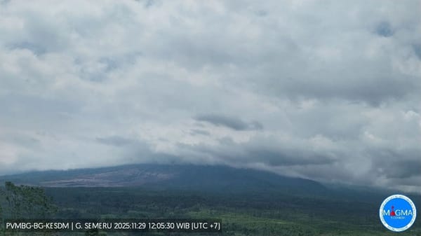 Status Semeru Diturunkan dari “Awas” ke “Siaga”