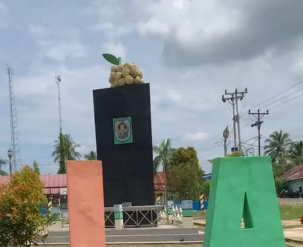 Tugu Langsat Punggur, Cermin Ciri Khas Sungai Kakap yang Siap Jadi Ikon Kubu Raya