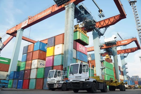 Pelindo Pontianak Tegaskan Operasional Hanya di Dalam Kawasan Pelabuhan, Prihatin atas Kecelakaan di Luar Area