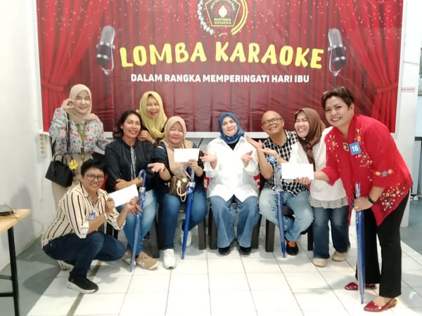 Laura Katarina dan Riza Mulyadi Juara Karaoke Hari Ibu, Ikatan Keluarga Wartawan Indonesia Sumut