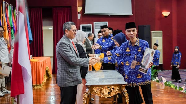 Tigaratusan PPPK di Universitas Negeri Makassar Dilantik