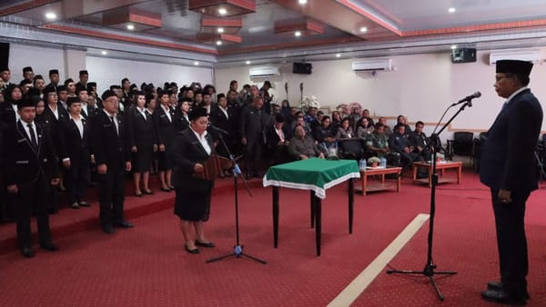 Wali Kota Ambon Tegaskan ASN Wajib Junjung Etika dan Tugas Pelayanan Publik