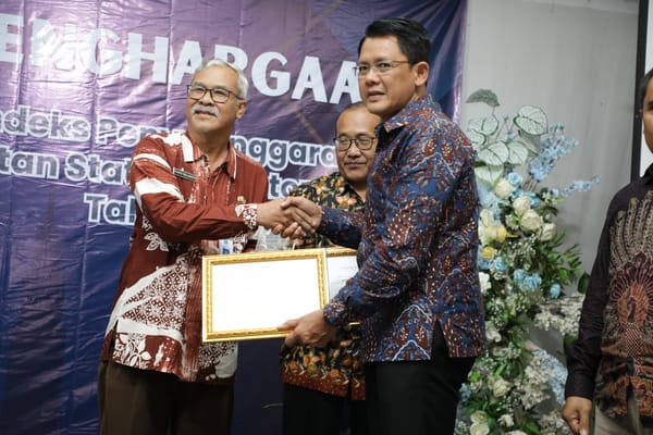 Wakil Bupati Sleman Serahkan Penghargaan IPKS Kabupaten Sleman 2025