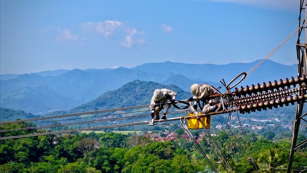 PLN UIT JBT Pastikan Listrik Aman Selama Nataru, Ribuan Personel Disiagakan Di Jabar Jateng Dan DIY