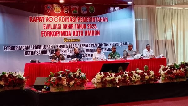 Walikota Tegaskan RT–RW Garda Terdepan Jalankan Kebijakan Ambon