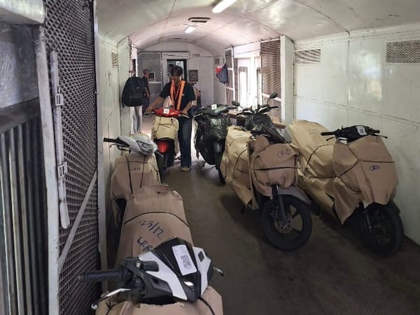 KAI Layani Angkutan Motor Gratis di Tiga Stasiun Jawa Tengah