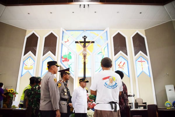 Forkopimda Banyumas Tinjau Posko Nataru, Pastikan Situasi Aman dan Kondusif