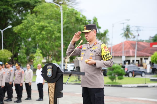 Kapolda Maluku Pimpin Apel Siaga I, Pastikan Keamanan Ambon Tetap kondusif Jelang Tahun Baru 2026