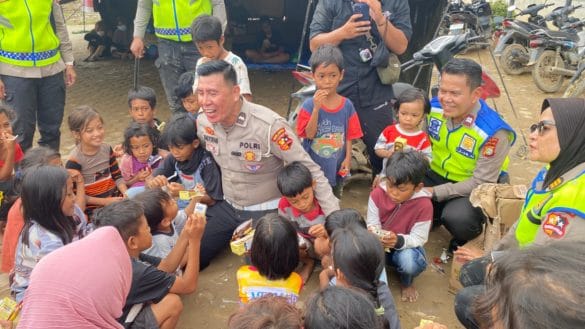 Tim Kemanusiaan Korlantas Polri Berikan Pendampingan Trauma Healing, Kembalikan Keceriaan Anak-Anak