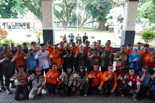 Bertugas Selama 12 Hari,  Tim Relawan Lampung untuk Sumatra Bangkit Berangkat ke Sumatra Barat