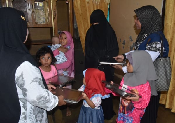 Penyaluran Paket MBG 3B Untuk Warga Jailolo Halmahera Barat