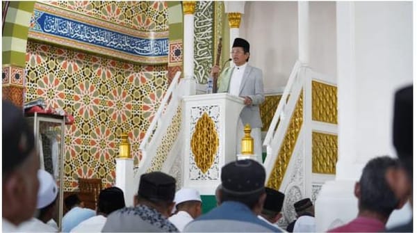 Momen Langka di Bireuen, Menag Sampaikan Khutbah Jumat tentang Ikhlas di Tengah Musibah
