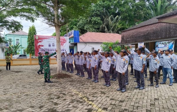 Wujudkan Linmas Tangguh, Koramil 1002-08 Berikan Materi PBB