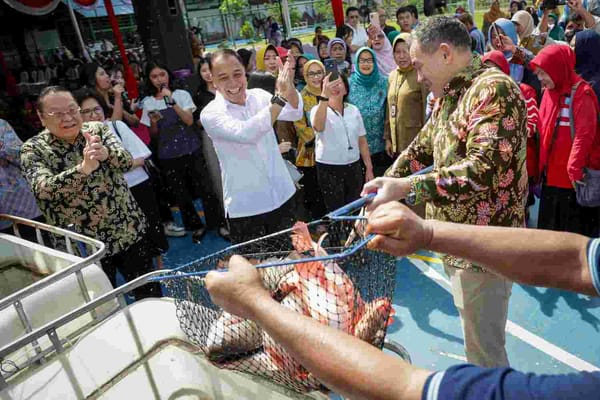 Surabaya Panen Perdana Ikan Nila Program Hibah Australia