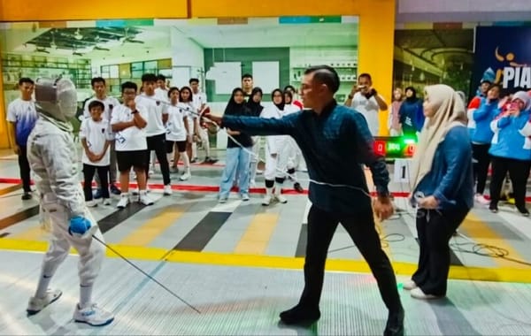 100 Atlet Anggar Bersaing Meraih Juara Di Piala KONI Surabaya