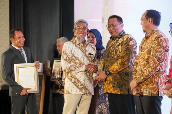 Sekda Sumarno Apresiasi 33 ASN yang Menerima Penghargaan Abdi Negara Award Th 2025