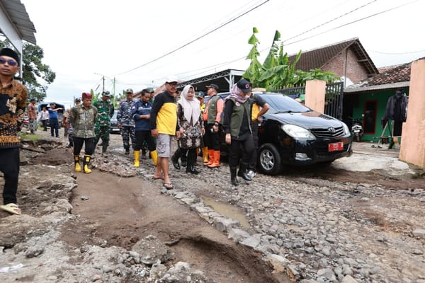 Usai Banjir, Bupati Banyuwangi Instruksikan Segera Bersihkan Drainase dari Sampah