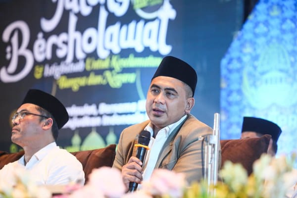 Gus Yasin Pimpin Jateng Bersholawat Doakan Para Korban bencana