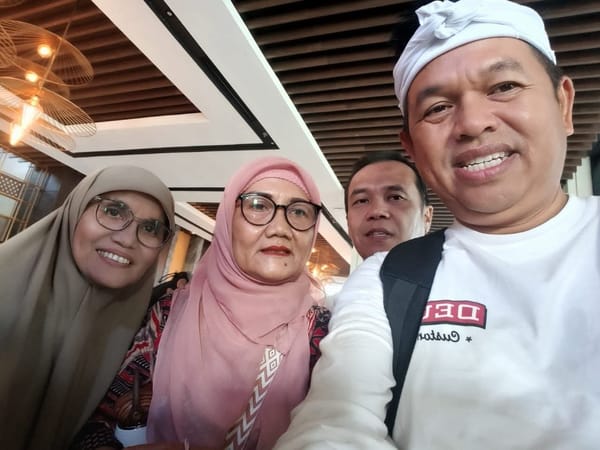 KDM Beli Rendang di Padang untuk Warga Aceh Terdampak Bencana