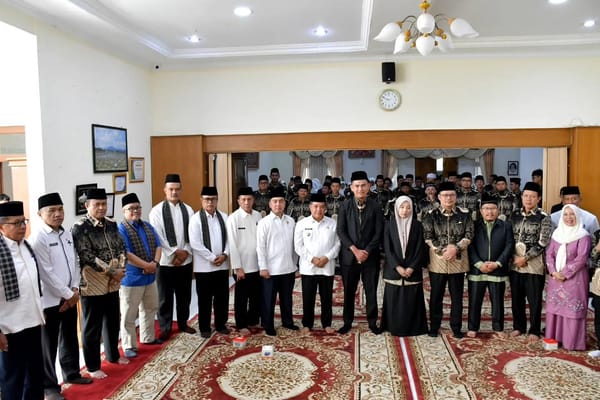 Pemkab Agam Lepas Kafilah MTQN Sumbar ke-XLI, Tetap Optimis di Tengah Suasana Bencana