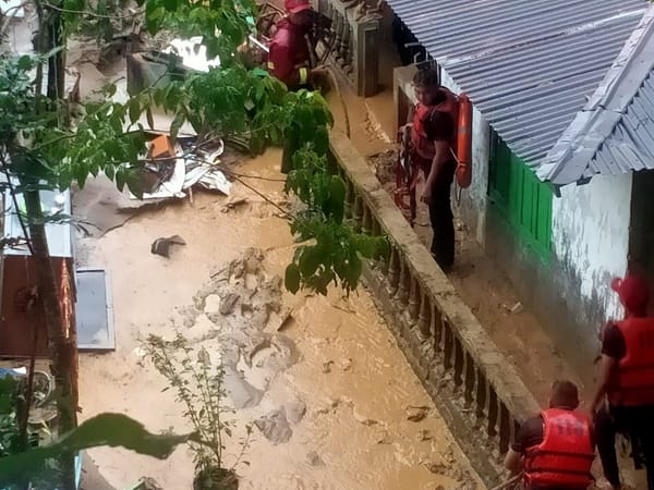 BMKG Balai Besar Wilayah I Keluarkan Peringatan Dini Cuaca, Warga Padang Diimbau Tetap Waspada