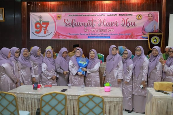 Peringati Hari Ibu ke-97 di Tanah Datar, Dorong Perempuan Berdaya Menuju Indonesia Emas 2045